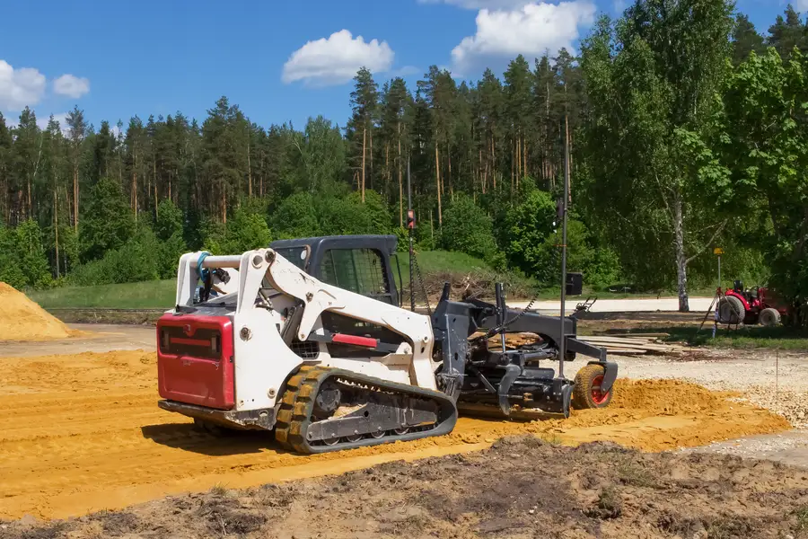 Steps To Combine Land Grading With Site Clearing Plans in Burnet, TX